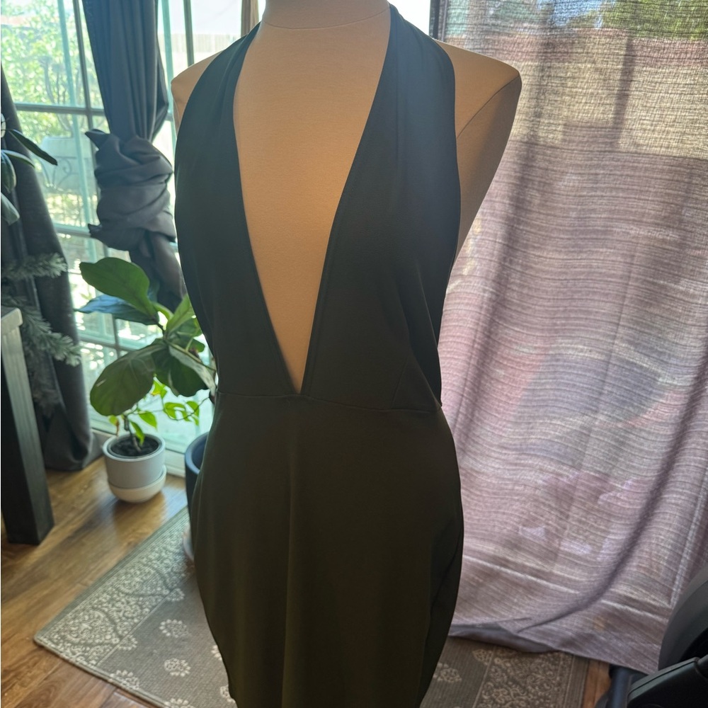 PrettyLittleThing Elegant Green Halter Backless Dress